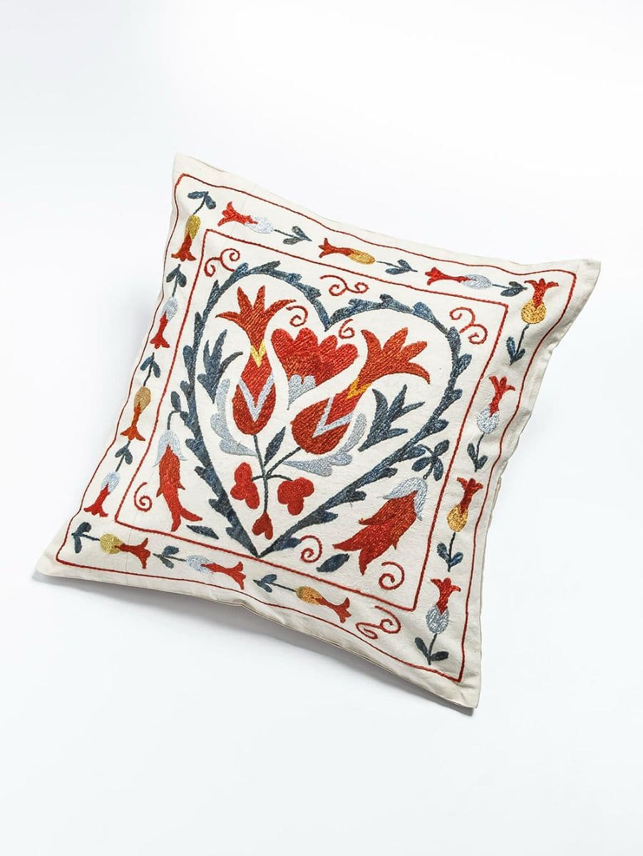 ALMOHADON SUZANI 46X48